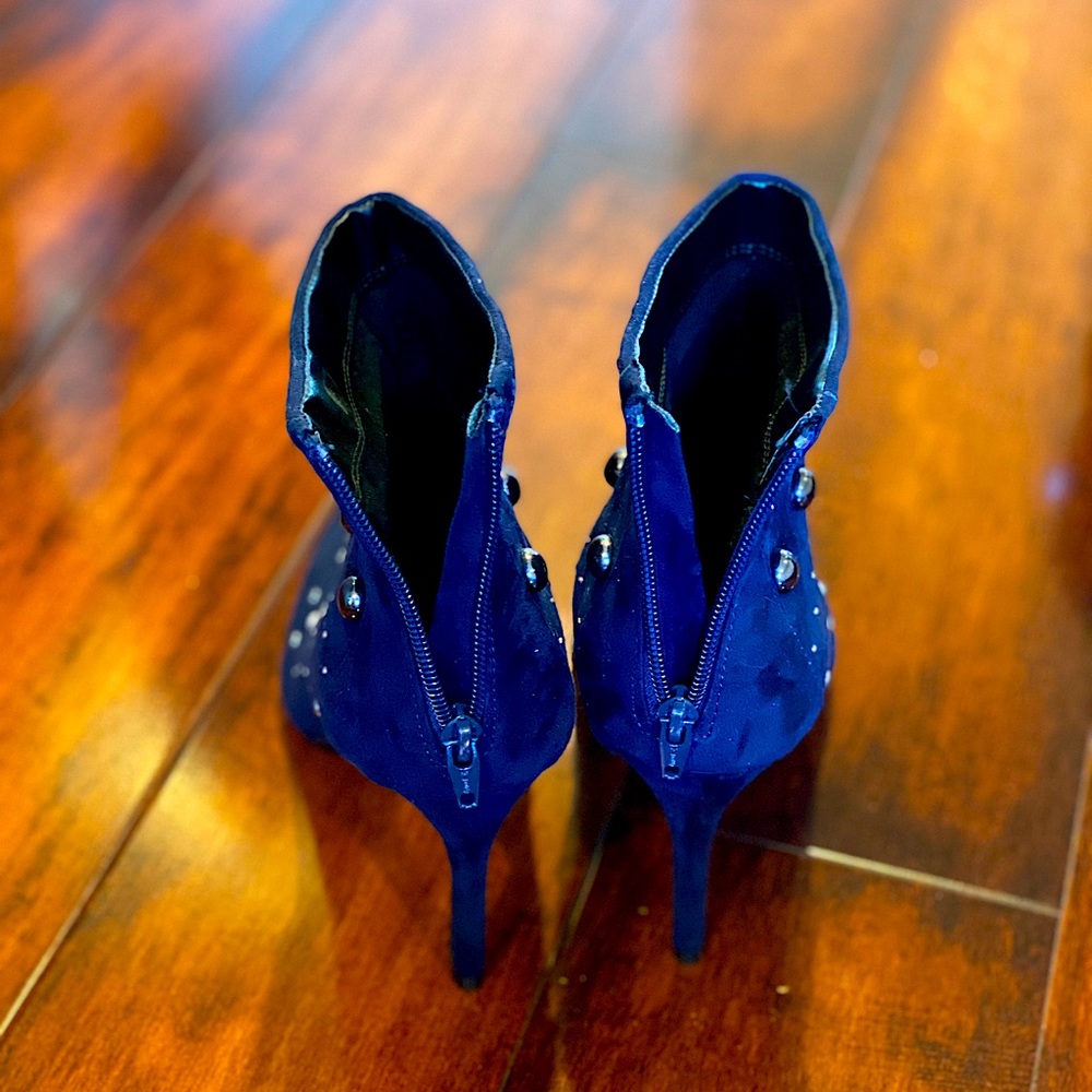Women shoes hills - Picture 1 of 6